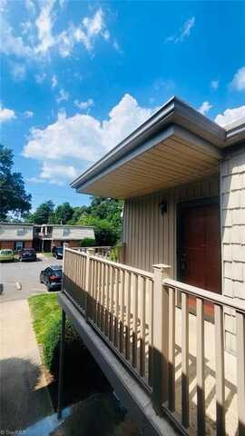 3828 Country Club Road, Winston Salem, NC 27104