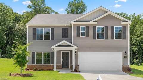 145 Preston Oaks Drive, King, NC 27021