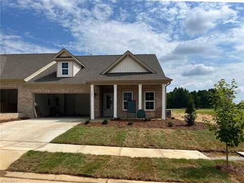 3601 Townland Circle, Clemmons, NC 27012