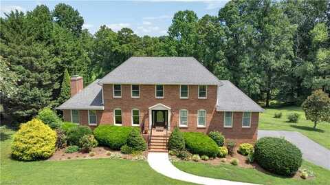 2417 Sattsgate Drive, Lewisville, NC 27023