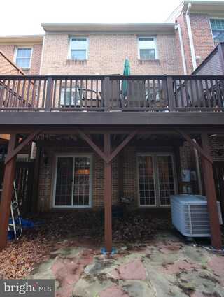 8027 MERRY OAKS COURT, VIENNA, VA 22182