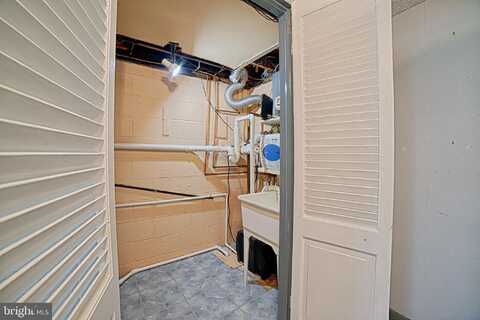 399 HILLTOP LANE, ANNAPOLIS, MD 21403