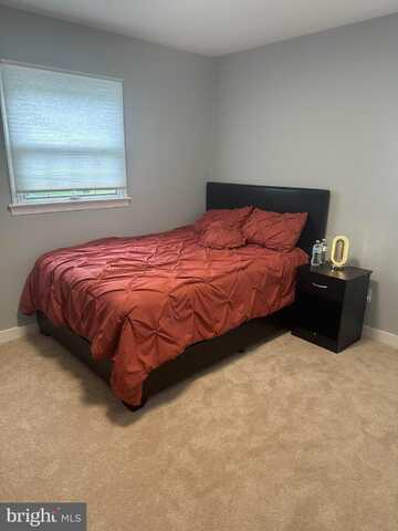 426 OLD COURTHOUSE ROAD NE, VIENNA, VA 22180