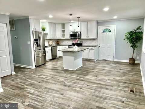 406 W MAPLE AVENUE, STERLING, VA 20164