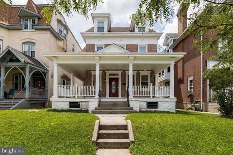 924 W MAIN STREET, NORRISTOWN, PA 19401