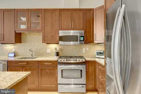8220 CRESTWOOD HEIGHTS DRIVE, MCLEAN, VA 22102