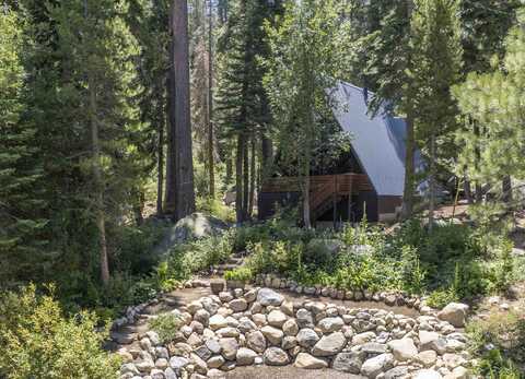 15391 Conifer Drive, Truckee, CA 96161