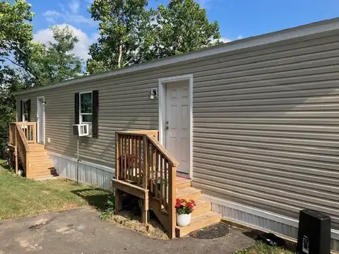 321 Beallsville Rd, Bentleyville, PA 15314