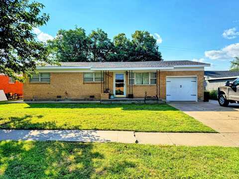 2006 Drake Drive, Perryton, TX 79070