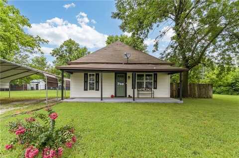 146 2nd AVE, Elkins, AR 72727