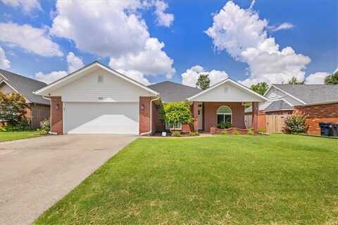 910 N 37th ST, Rogers, AR 72756