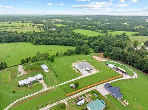 6800 White Fence DR, Harrison, AR 72601