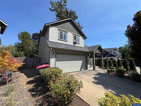 697 SE Millright Av, McMinnville, OR 97128