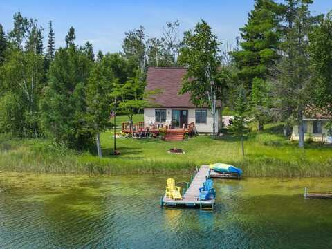 6120 Truscott Drive, Cheboygan, MI 49721