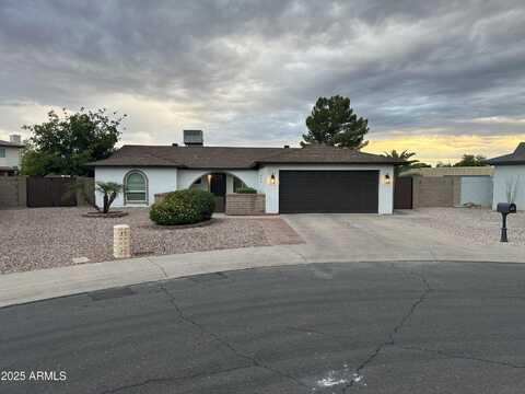 2717 W LAGUNA AZUL Circle, Mesa, AZ 85202