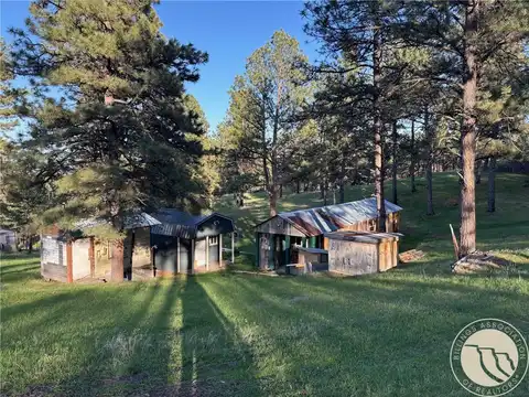32 Spring Hollow Road, Roundup, MT 59072