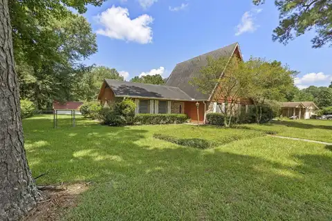 560 Teri Dr, Vidor, TX 77662