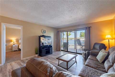 251 Maple Road unit: 1D, Lake Ozark, MO 65049