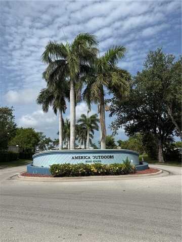 5769 Pink Panther, FORT MYERS, FL 33908