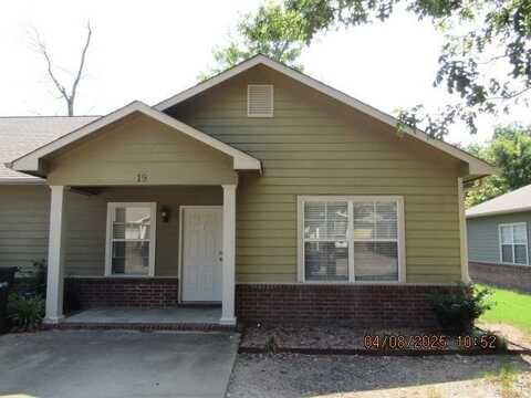 1410 Robins Street, #19, Conway, AR 72034