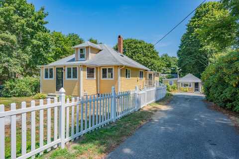 100 River Road, Marstons Mills, MA 02648