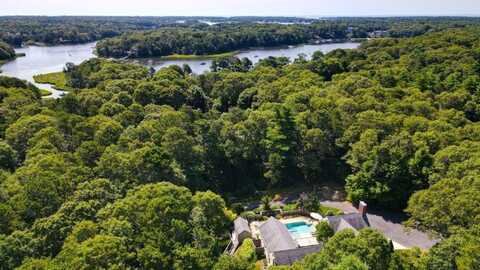 139 Prince Avenue, Marstons Mills, MA 02648