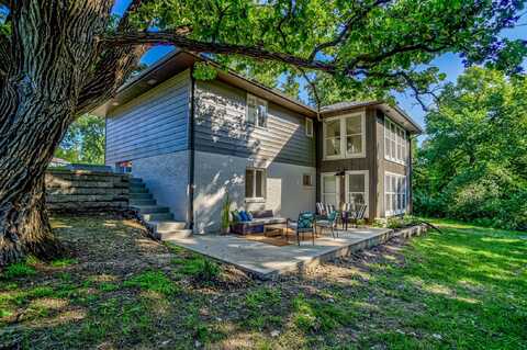 5524 N Dakota Avenue, Ames, IA 50014
