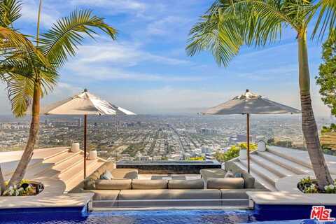 8450 Grand View Dr, Los Angeles, CA 90046
