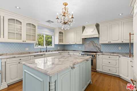134 N Westgate Ave, Los Angeles, CA 90049