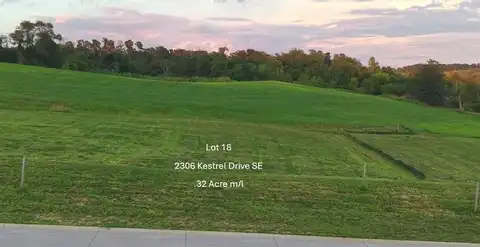 2306 Kestrel Drive SE, Cedar Rapids, IA 52403