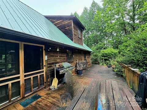 112 Ashe Bridge Road N, Marion, NC 28752