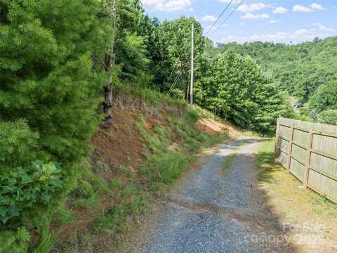 Majestic Mountain Drive, Burnsville, NC 28714