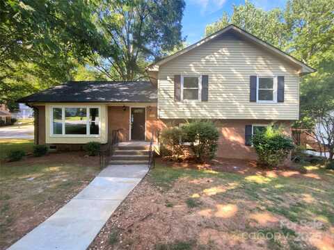 7401 Limerick Drive, Charlotte, NC 28270