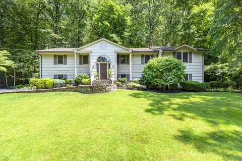 65 McIntosh Road, Stamford, CT 06903
