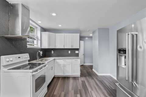 22 Wyman Street, Waterbury, CT 06710