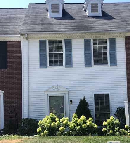 96 Berkshire Oval, Torrington, CT 06790