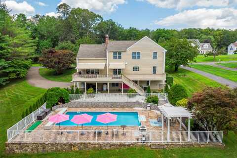 20 Laura Drive, Danbury, CT 06811