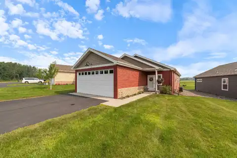 62 Country Club Ln, Cloquet, MN 55720
