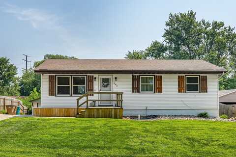 603 Parkwood Boulevard, Pleasant Hill, IA 50327