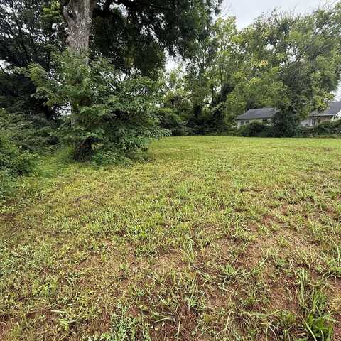 527 W Gordon Avenue, Rossville, GA 30741