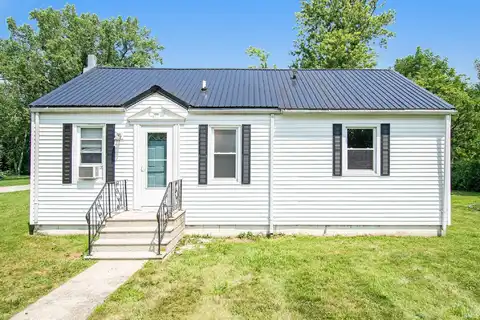 300 Walnut Street, Osceola, IN 46561
