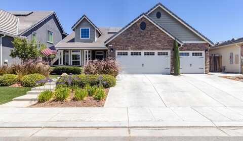523 Crescent Lane S, Madera, CA 93636