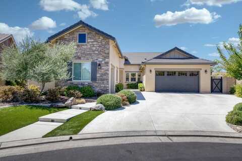 2027 Pin High Drive E, Fresno, CA 93730