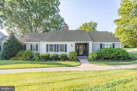1124 QUEENS WAY, WEST CHESTER, PA 19382