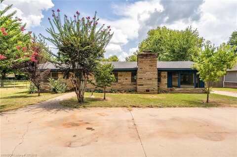 1804 Central ST, Poteau, OK 74953