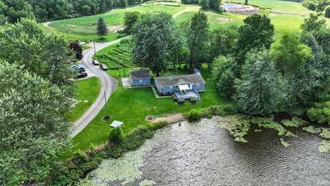2455 Cedar Lake Road, Waterloo, IN 46793