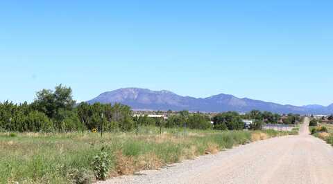 2 RANGE Road, Edgewood, NM 87015