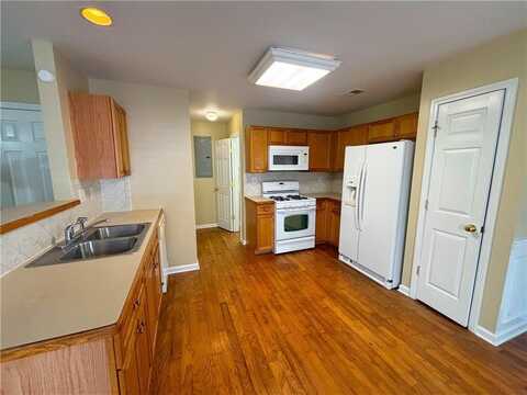 7888 The Lakes Point, Fairburn, GA 30213