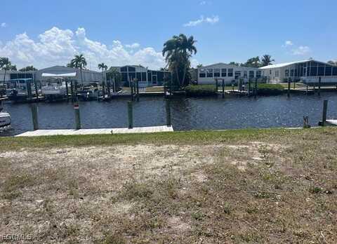 5537 Sir Walter Way, North Fort Myers, FL 33917