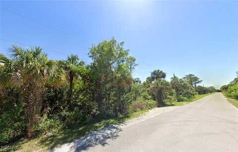 4020 28th Avenue SE, Naples, FL 34117